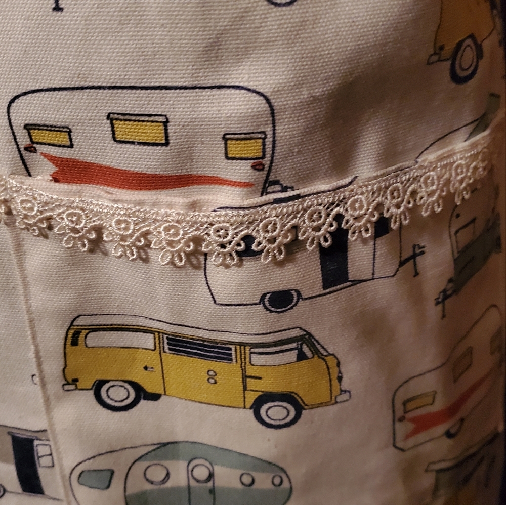 Apron - Picture 3 of 3